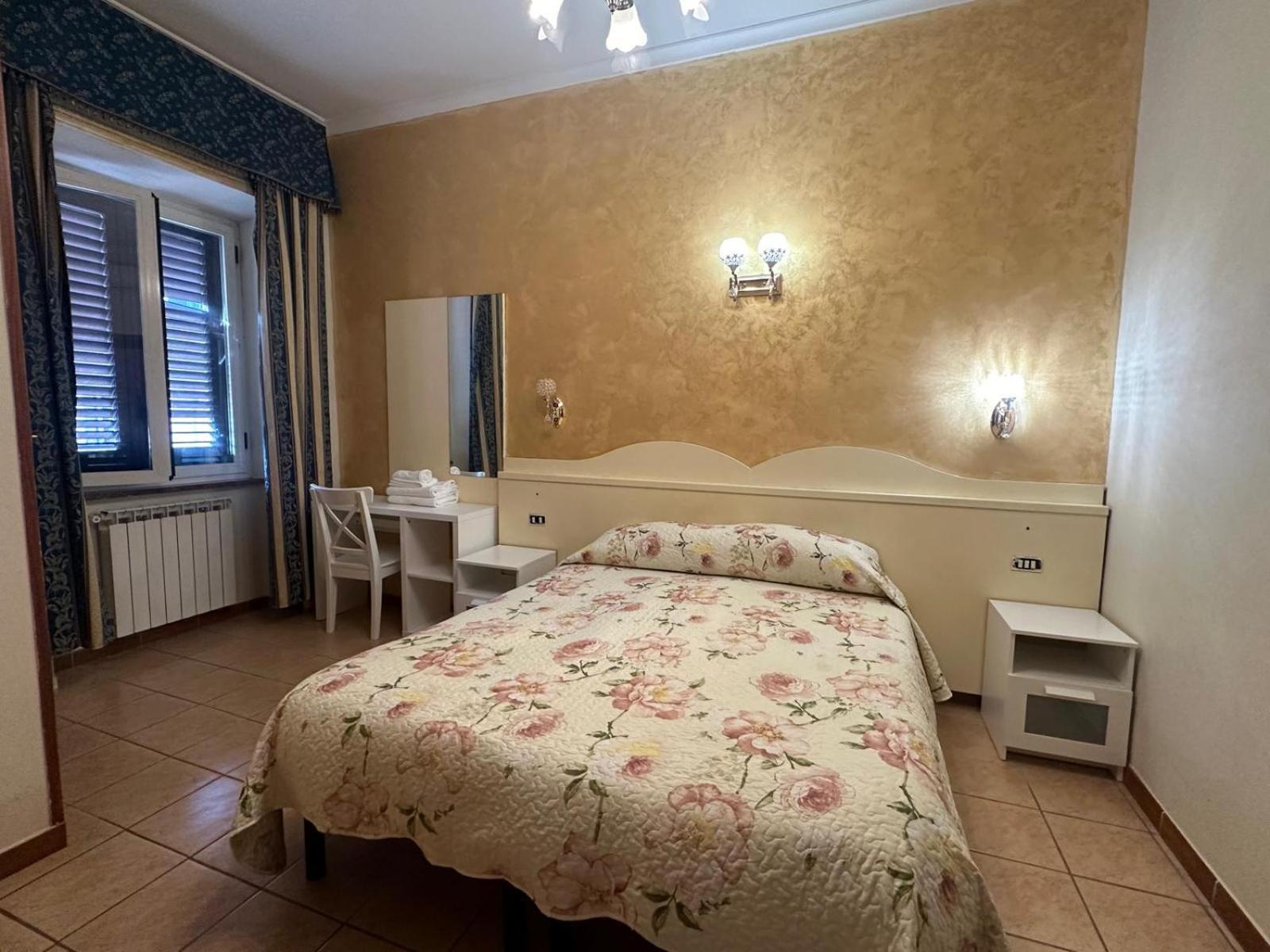 Near Termini Station Hotell Roma Eksteriør bilde